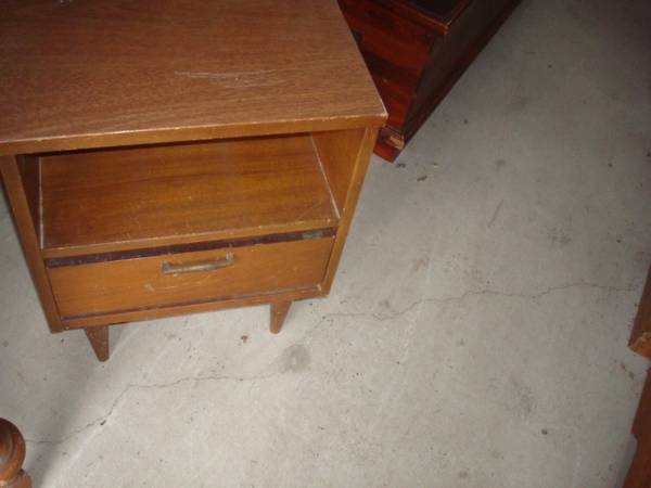 1 drawer stand 1