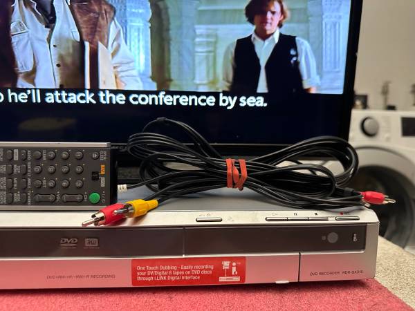 SONY DVD Player & Recorder RDR-GX315 DVD +RW/+R/-RW/-R