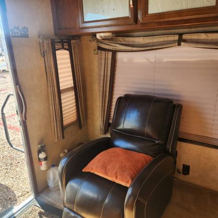 2016 Forest River Hemisphere 263RL Hyperlite 1