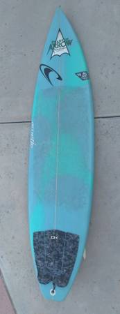 Arrow camo surfboard Santa Cruz 1