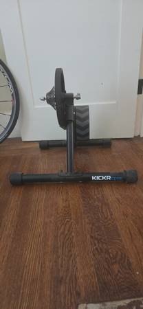 Wahoo KICKR Core Smart Trainer – Excellent Condition 1