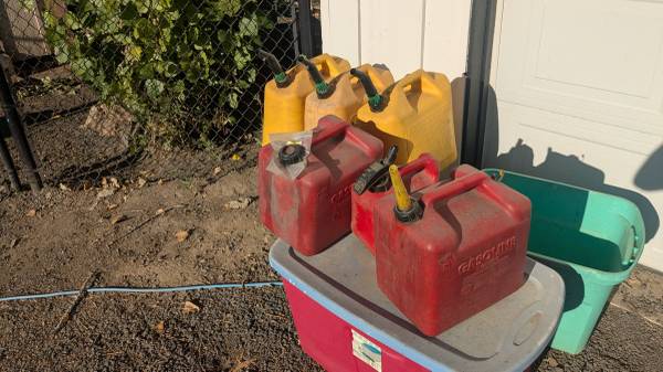 fuel cans 1