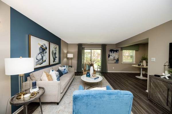 $1,126 / 1br - 756ft2 - Savings So Good It is SCARY! (NOBLESVILLE)63989076377475124