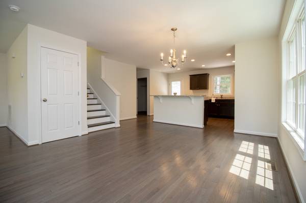 $406,900 / 5br - 2258ft2 - Upscale Home near Lynchburg63851969713027124