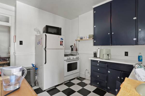 $1,595 / 1hab - 800ft2 - ¡¡¡¡¡¡ AMPLIO DEPÓSITO DE 1 HABITACIÓN, PISO SUPERIOR APT!!!!!!63920603245698124