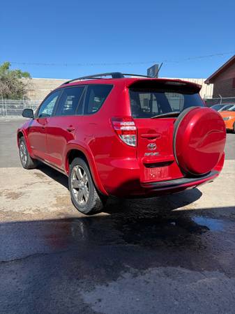 2012 Toyota RAV4 AWD V6 - $15,500 (Englewood)63620007548931123