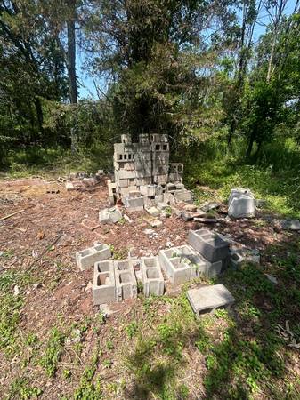 Cinder Blocks free 1