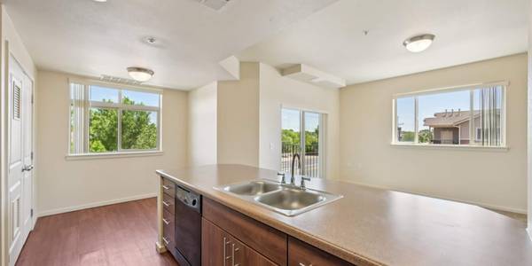 $1,417 / 2br - Wi-Fi Disponible, 2bd 2ba, En Colorado Springs (4980 Copper Springs View, Colorado Springs, CO)63686832651905120