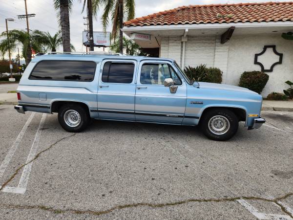 Chevy suburban 1