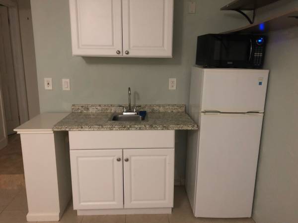 Efficiency for rent 1