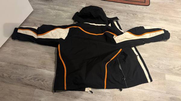 Ski jacket 1