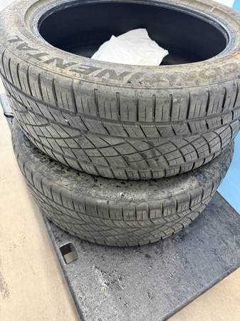 Continental ExtremeContact DWS 06 Plus 255/45 ZR 19 Tire (pair) 1