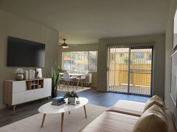 2/BD, Resort-Style Swimming Pool, Mountain View CA 1