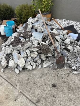 Free broken concrete 1