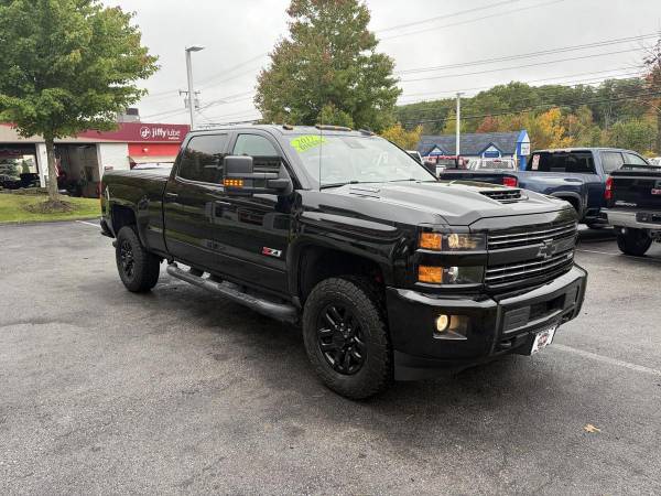 2017 Chevrolet Silverado 2500HD - Photo 4
