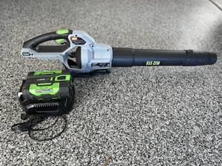 Leaf Blower - Battery Powered 1
