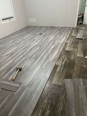 Laminate flooring installation, free estimates. 1