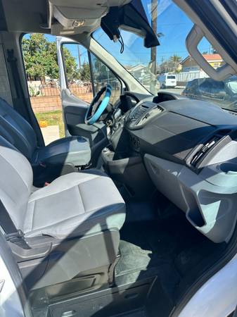 2019 Ford Transit 350 High - Photo 6