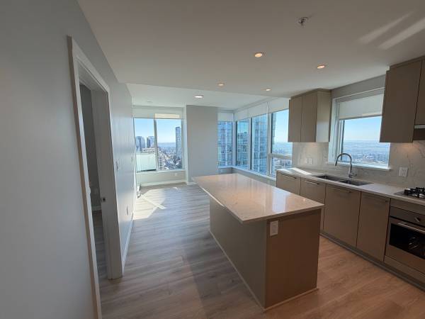 2BD+1 Solar Den+2BTH+1EV Parking | Perla by Polygon Central Park View 1