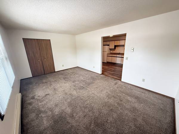 $895 / 2br - 760ft2 - 📍 Apartamento de 2 dormitorios listo para mudarse - 4615 Fairfax St. #6 – Eau Claire, WI (Eau Claire, WI)63845958802433122