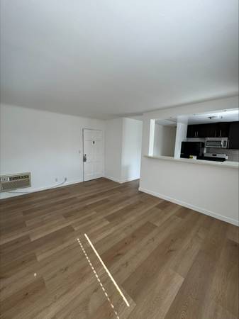 $1,900 / 1br - 650ft2 - Refrigerator, Gas Range, Ceiling Fan (Los feliz)63662653747841120