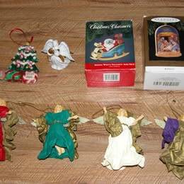 Christmas Tree Figurine Ornaments - Very Nice 1
