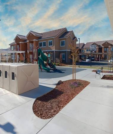 Efficient Appliances, 2 Bed, Situated in Coalinga! 1