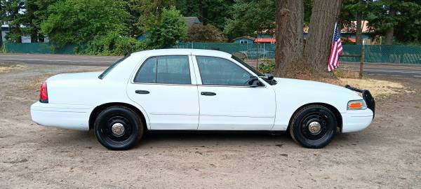 2008 Ford Crown Victoria - $8.000 (Olympia)63482647476483124