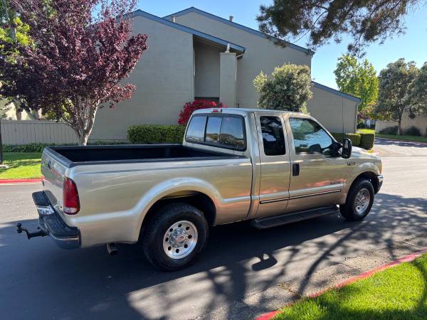 2000 Ford F250 7.3 power stroke transmisión manual - $13,500 (san mateo)63622721656193121
