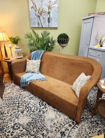 Vintage Lloyd Flanders Wicker Sofa-NOW 1
