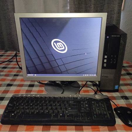 Dell Optiplex 3020 complete system. 1