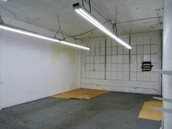$1,300 Art Studio / Warehouse / Workshop (Fashion District)63818727967363121