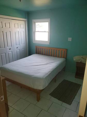 $140 / 1br - private room (Monroe)63667659141251124