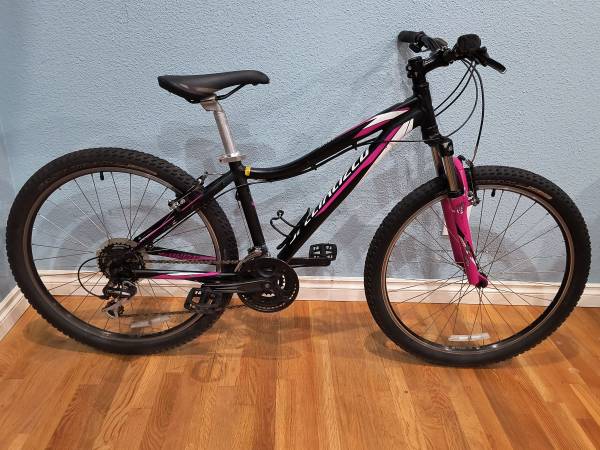26" Specialized Myka Mountain Bike – Small 15” Aluminum Frame – 21 Speed 1
