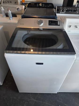 WASHER MACHINE MAYTAG LARGE CAPACITY LIKE NEW 1