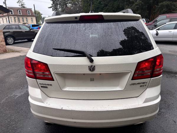 2010 Dodge Journey - $3,500 (Highspire)63477728204673124