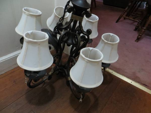 Chandelier 1