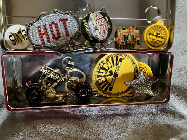 vintage paraphernalia trinkets 1