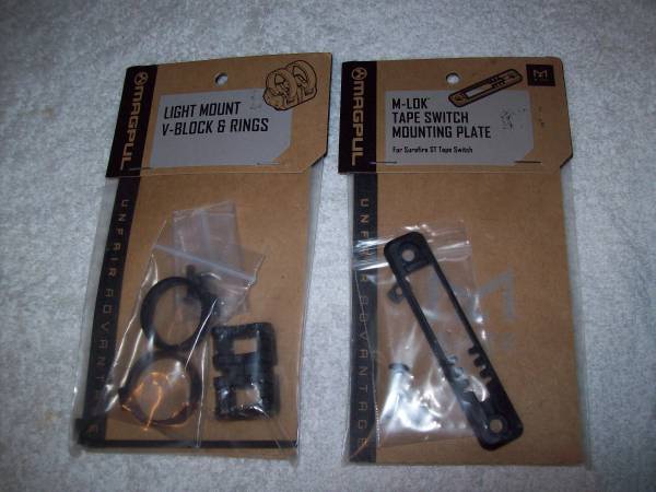 Magpul Flashlight Mounts & Plate 1