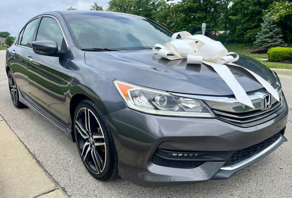 2017 Honda Accord Sport LOW MILES - $15,494 (Indianapolis)63621993333121122