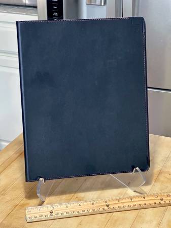 PRAT ‘Start’ Presentation Press Book - 8.5 x 11" - Black 1