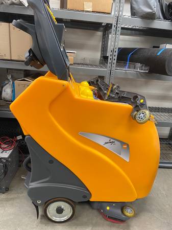 Auto Scrubber 1