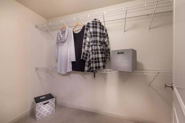 $2,923 / 2br - 999ft2 - Every day is a vacation in our fabulous resort-style 2 bed, 2 bath! (Camarillo)63800689907329121