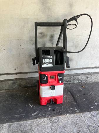 1800 Psi Electric Pressure Washer (12-6) 1
