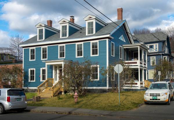 $1,043 / 1br - 470ft2 - Available at Barre Street Apartments (Montpelier)63784684902401120