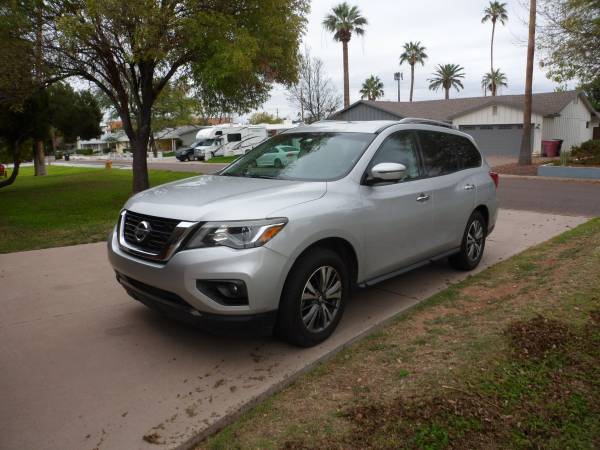 2017 Nissan Pathfinder 1