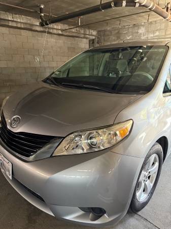 2013 Toyota Sienna LE – 8-Passenger – Clean Title – $11,950 - $11,950 (fremont / union city / newark)63470418598787122