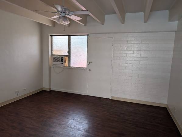 Controlled Access/Gated, Laundry Facilities, Refrigerator 1