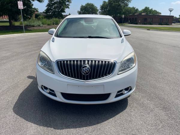 2014 Buick Verano combustible flexible 122 mil millas funciona y maneja perfecto - $5,975 (Chicagoridge)63618752507779121