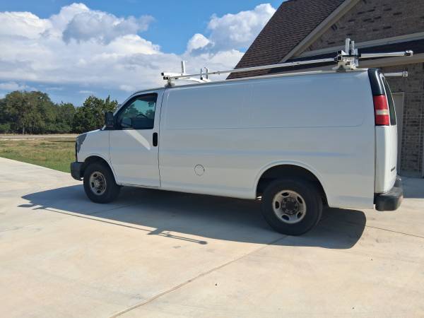 2009 Chevy Express Cargo Van 2500 VA 1